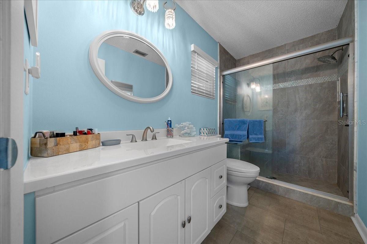 Image 17 of 40 For 8708 95th Lane A