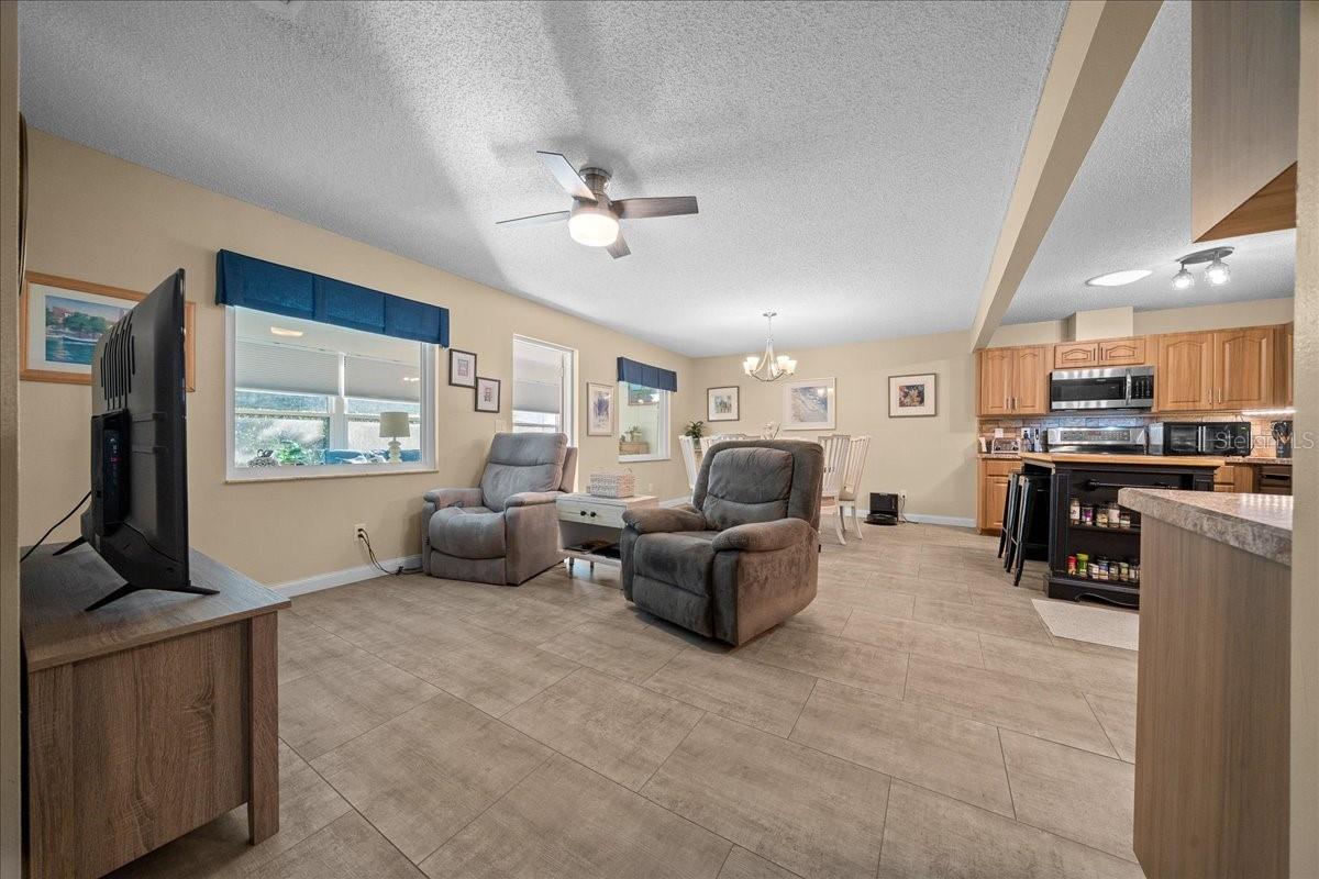 Image 24 of 40 For 8708 95th Lane A