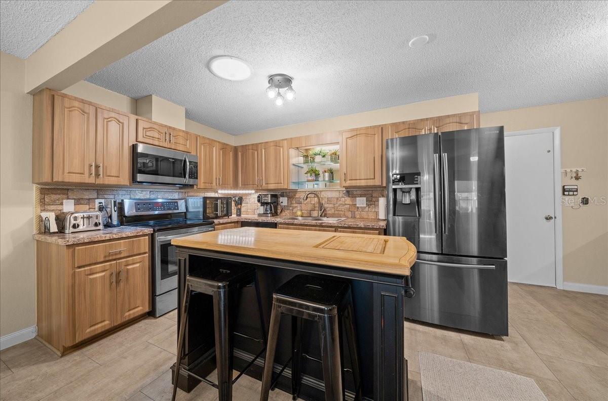 Image 27 of 40 For 8708 95th Lane A