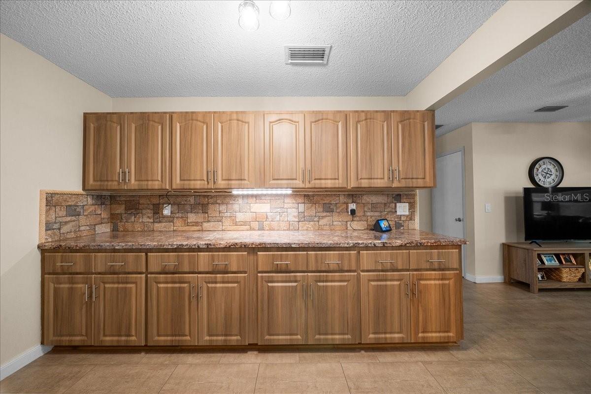 Image 29 of 40 For 8708 95th Lane A