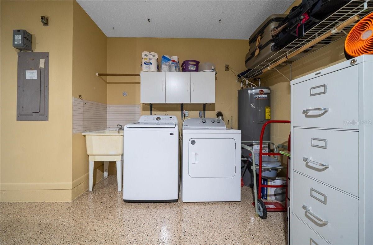 Image 37 of 40 For 8708 95th Lane A