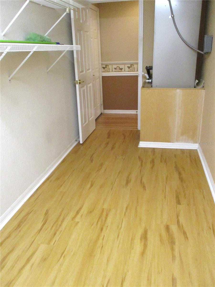 Image 44 of 83 For 11283 139th Place