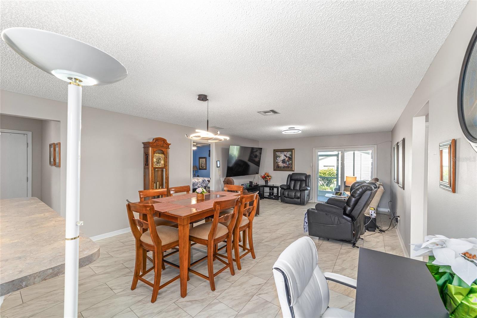 Image 11 of 40 For 8143 175th Columbia Place