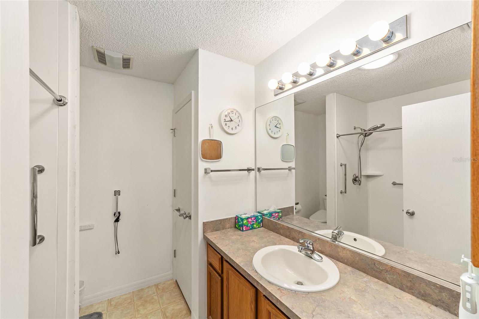 Image 21 of 40 For 8143 175th Columbia Place