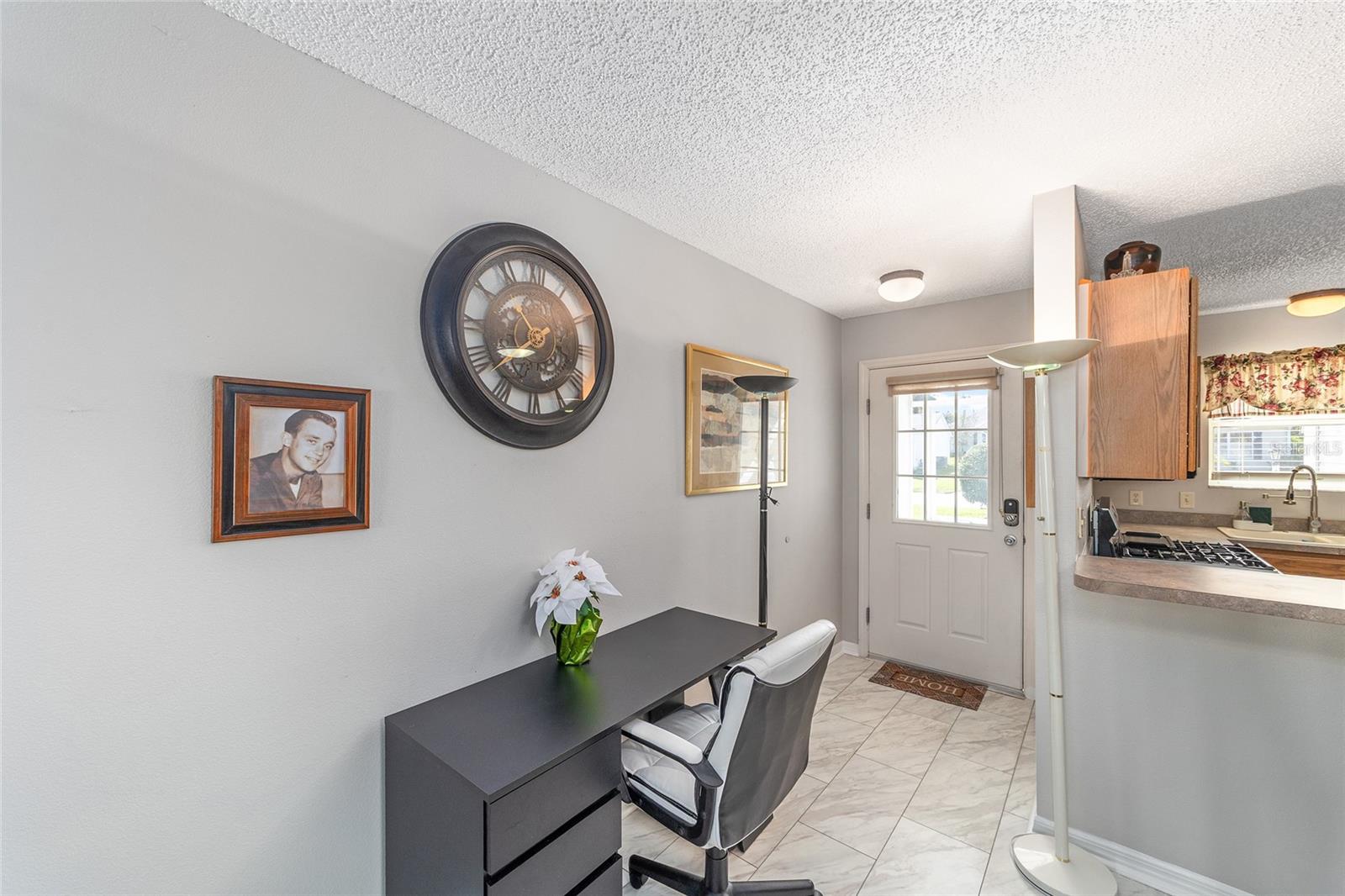 Image 4 of 40 For 8143 175th Columbia Place