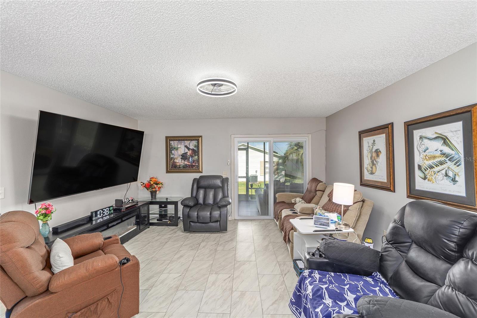 Image 6 of 40 For 8143 175th Columbia Place