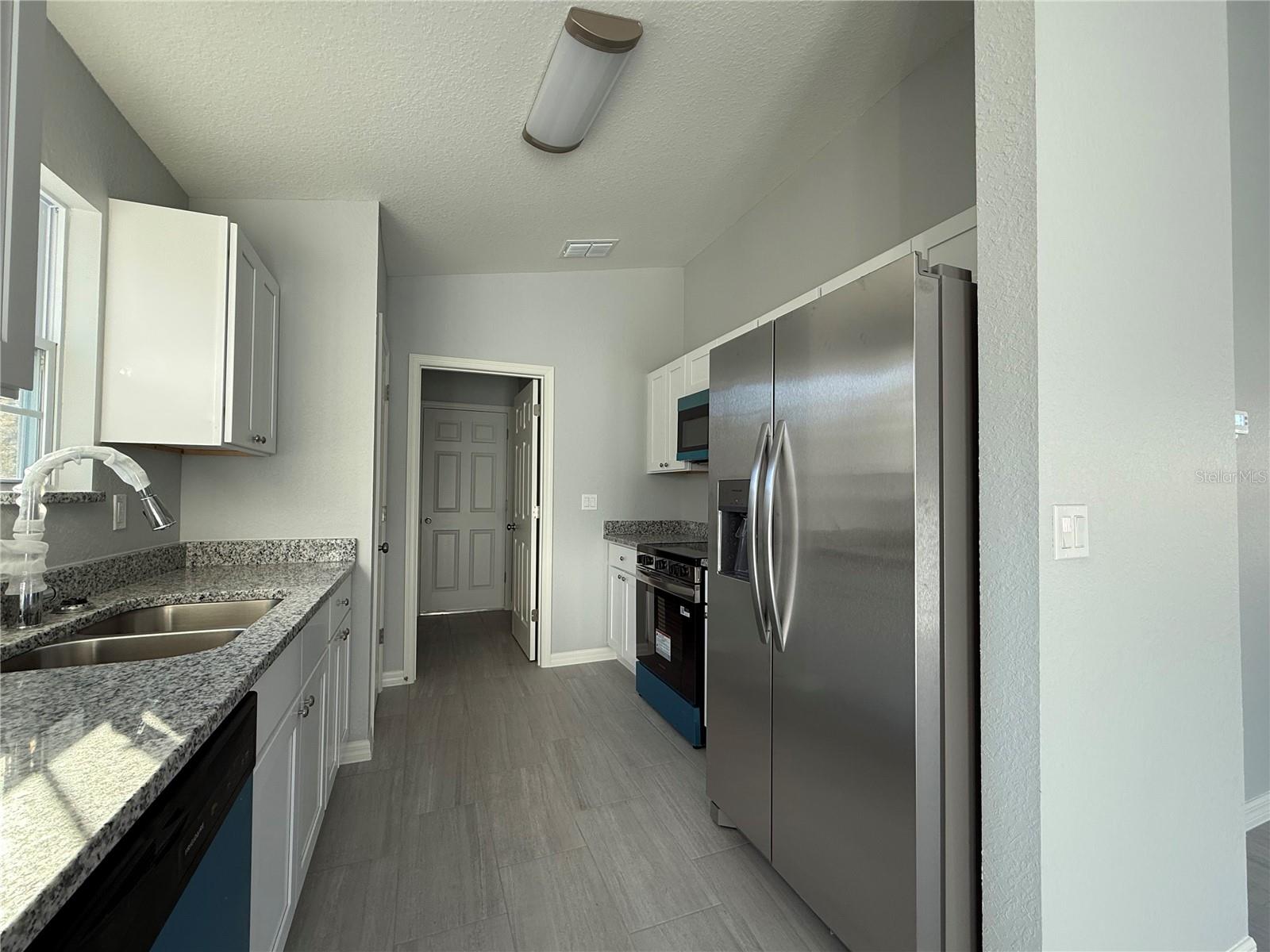 Image 17 of 25 For 880 125th Lane