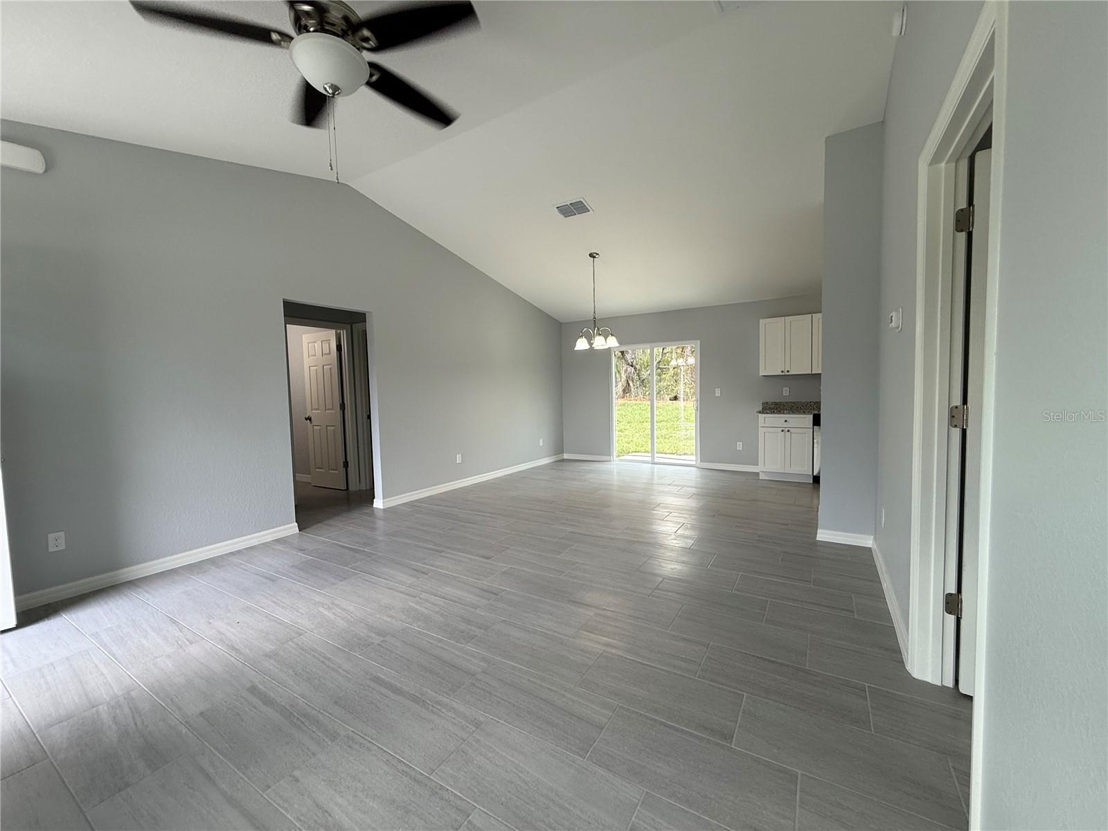 Image 6 of 25 For 880 125th Lane