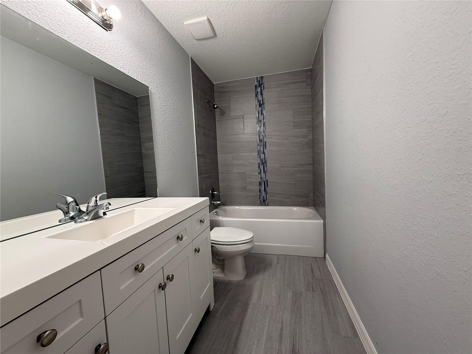 Image 8 of 25 For 880 125th Lane