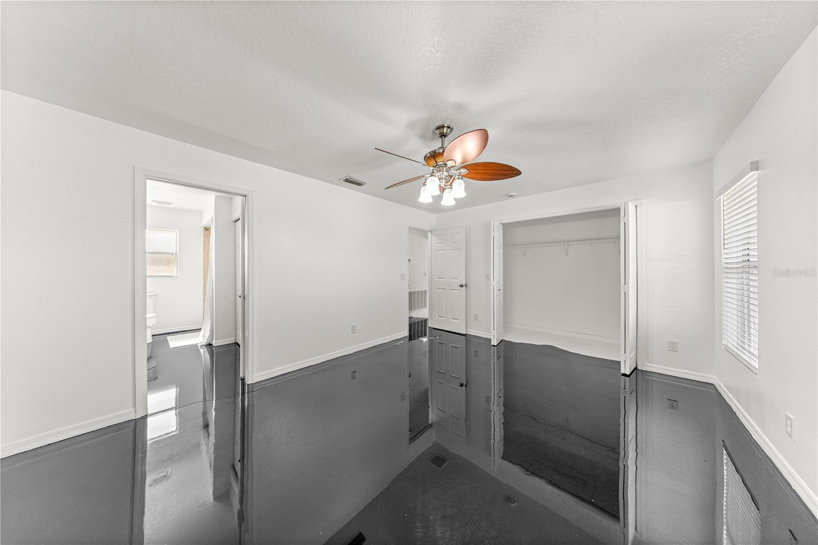 Image 24 of 35 For 8620 157th Lane