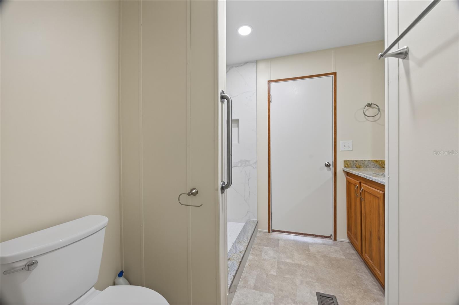 Image 14 of 20 For 3883 55th Court