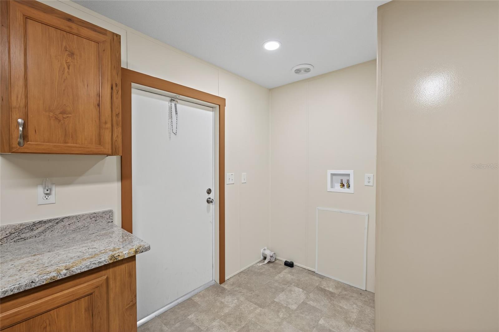 Image 9 of 20 For 3883 55th Court