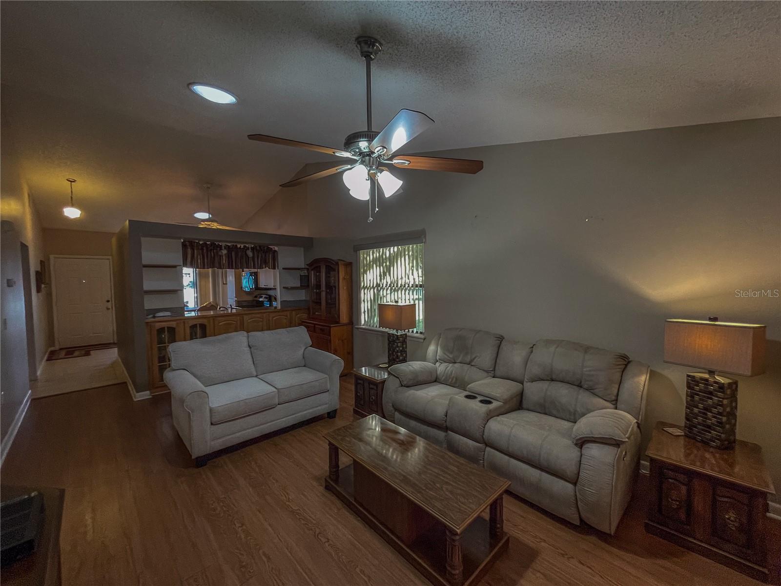 Image 2 of 32 For 1421 Longboat Point