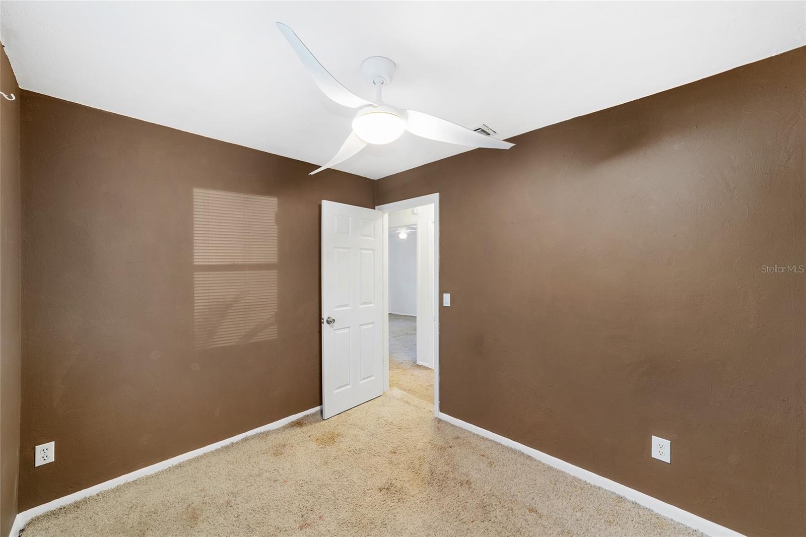 Image 26 of 45 For 405 257th Terrace