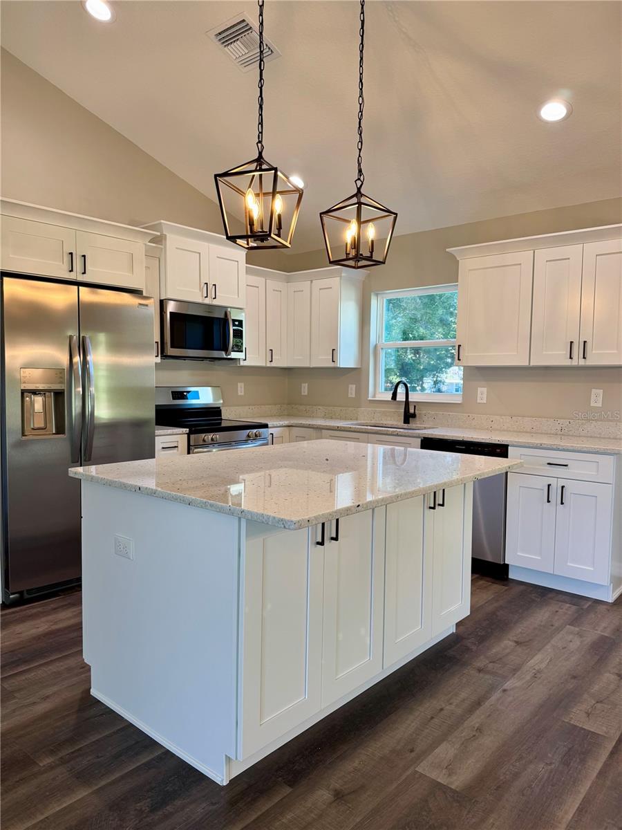 Image 3 of 21 For 13587 103rd Street