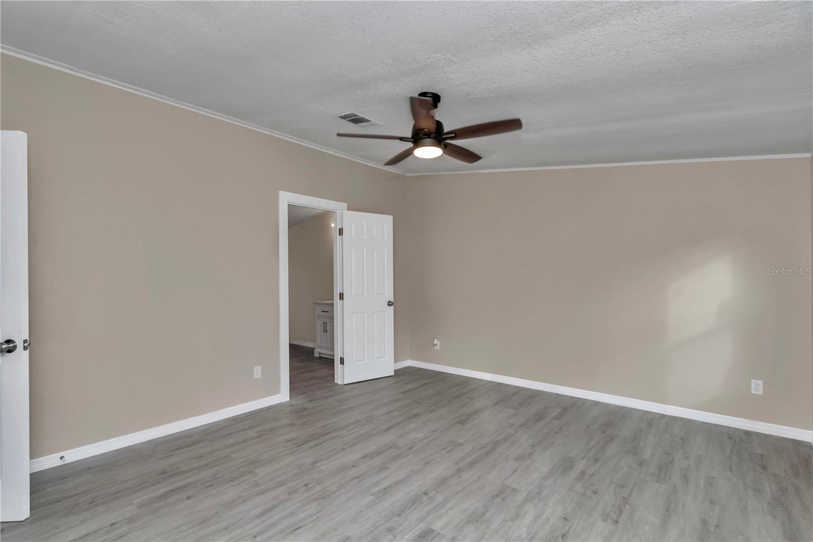 Image 23 of 59 For 8421 156th Place