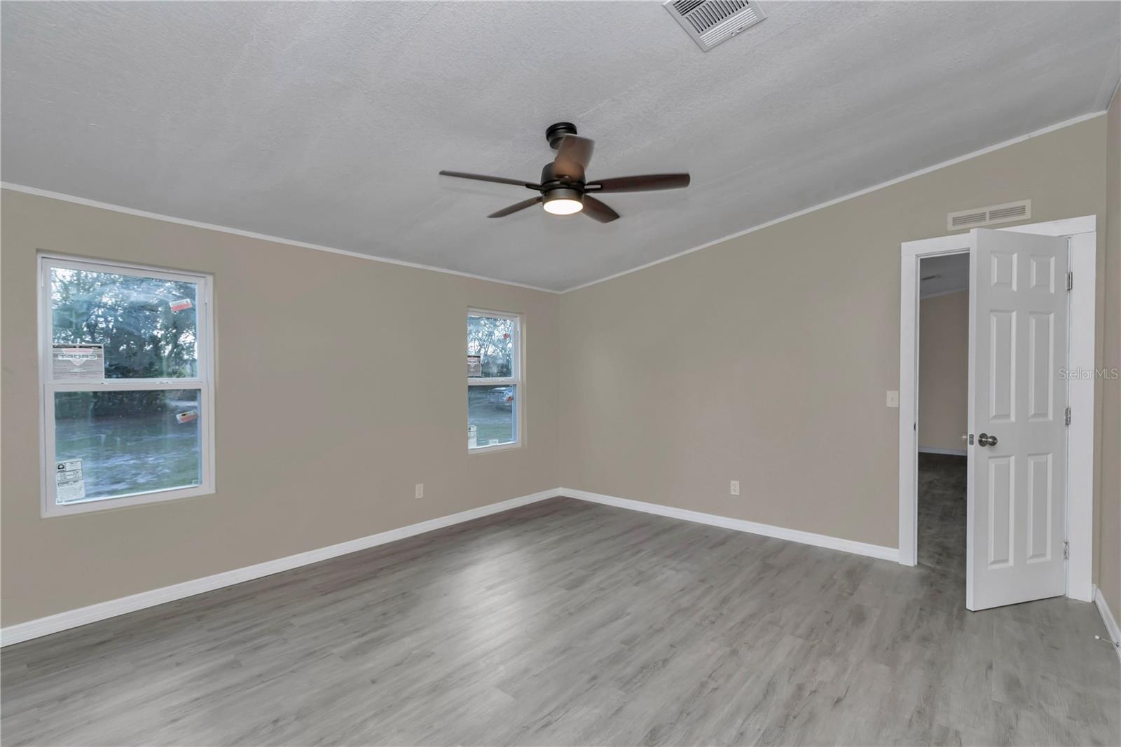 Image 25 of 59 For 8421 156th Place