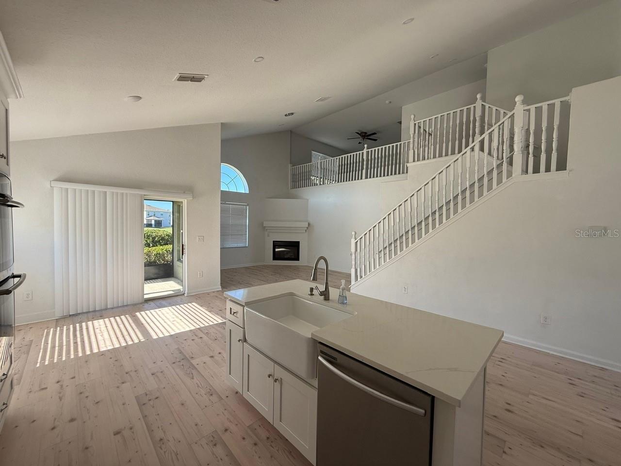 Image 5 of 17 For 6048 49th Avenue