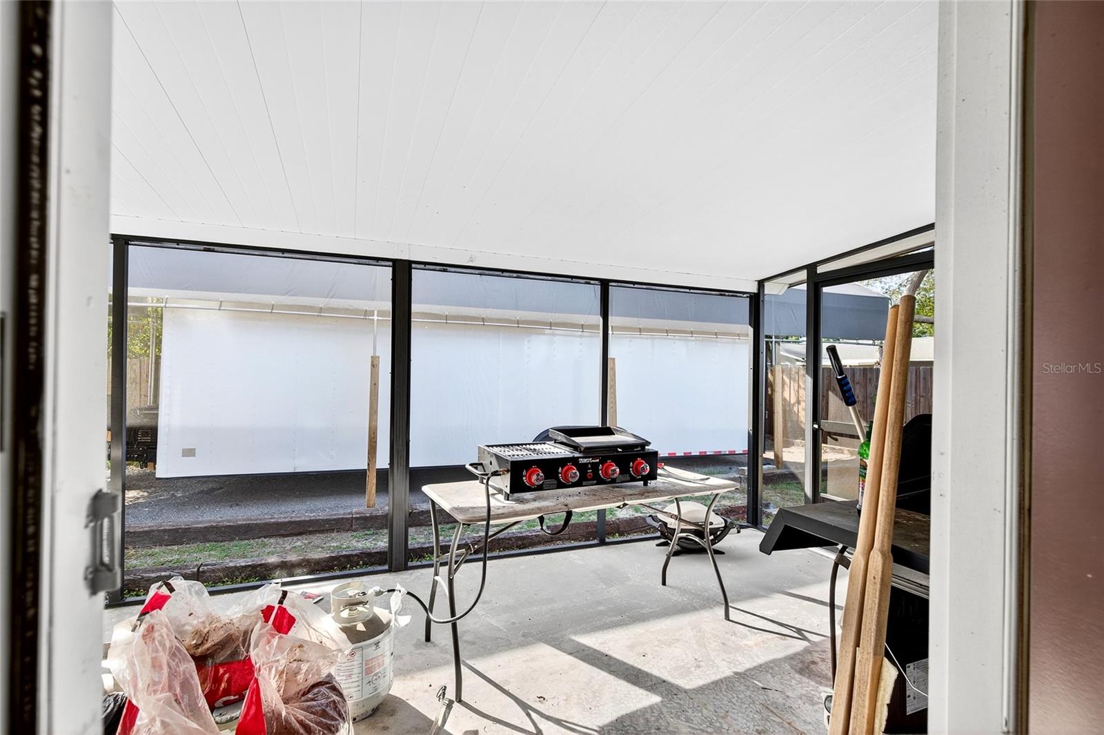 Image 17 of 24 For 980 Silver Road