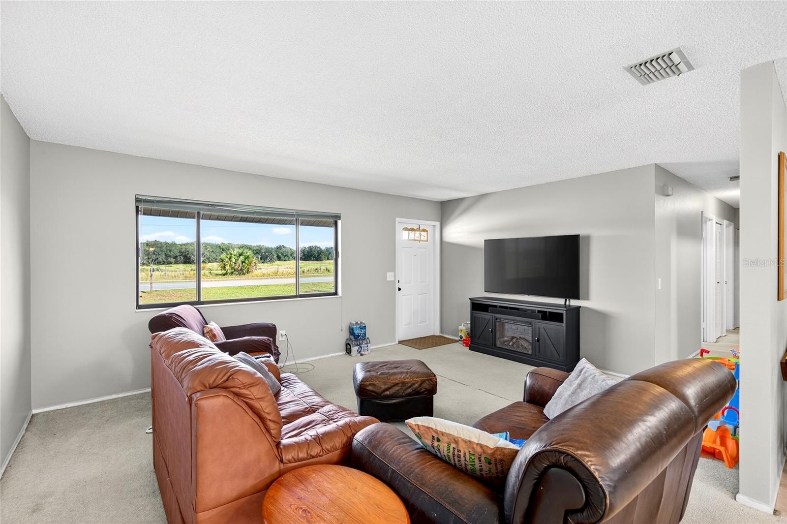 Image 3 of 24 For 980 Silver Road