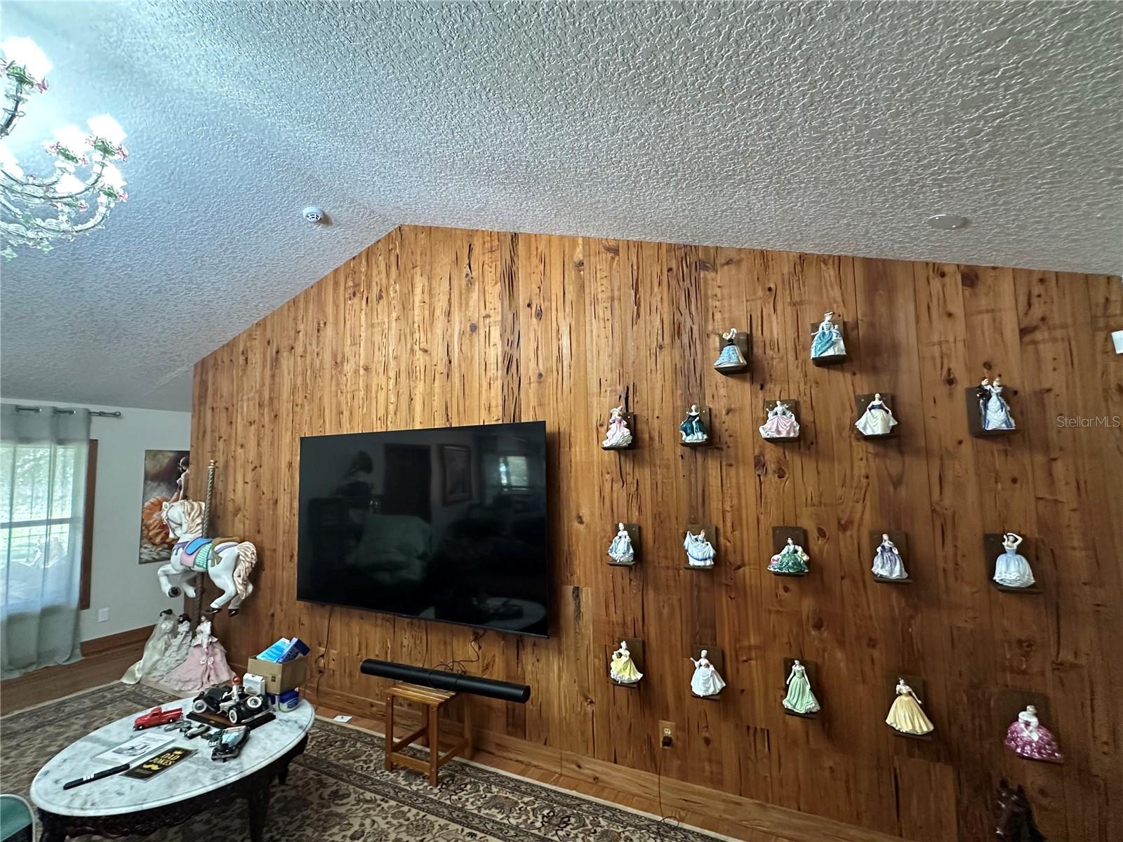 Image 4 of 74 For 36203 Micro Racetrack Road