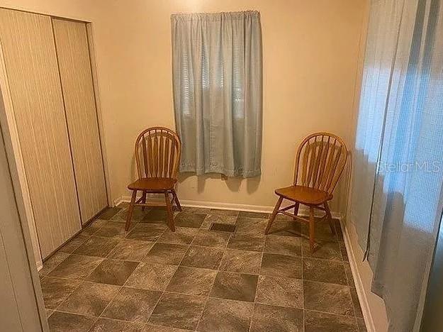 Image 11 of 16 For 25225 Ne 139th St