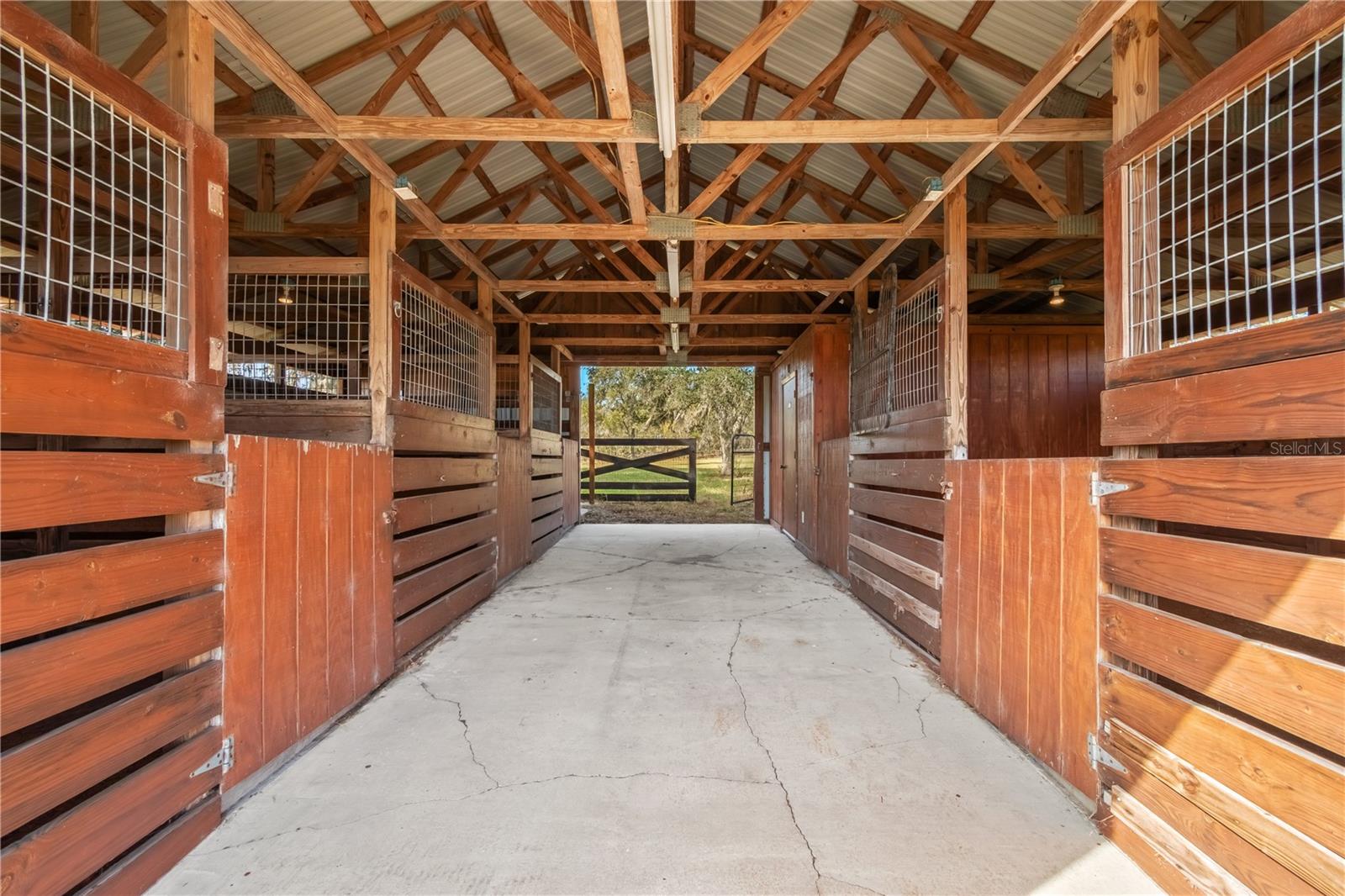 Image 30 of 46 For 6550 143rd Court