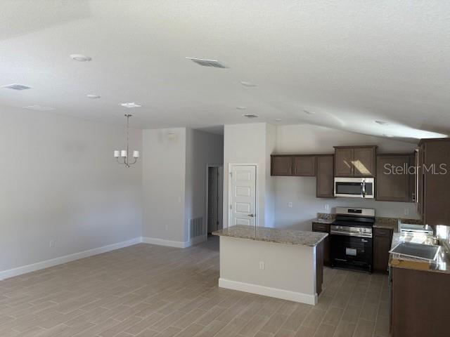 Image 9 of 20 For 7758 180th Circle