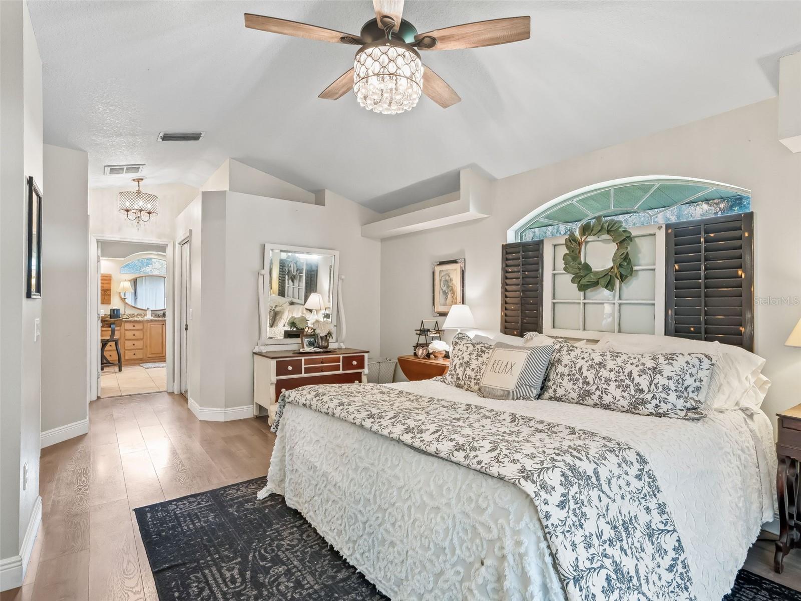 Image 11 of 31 For 601 36th Lane