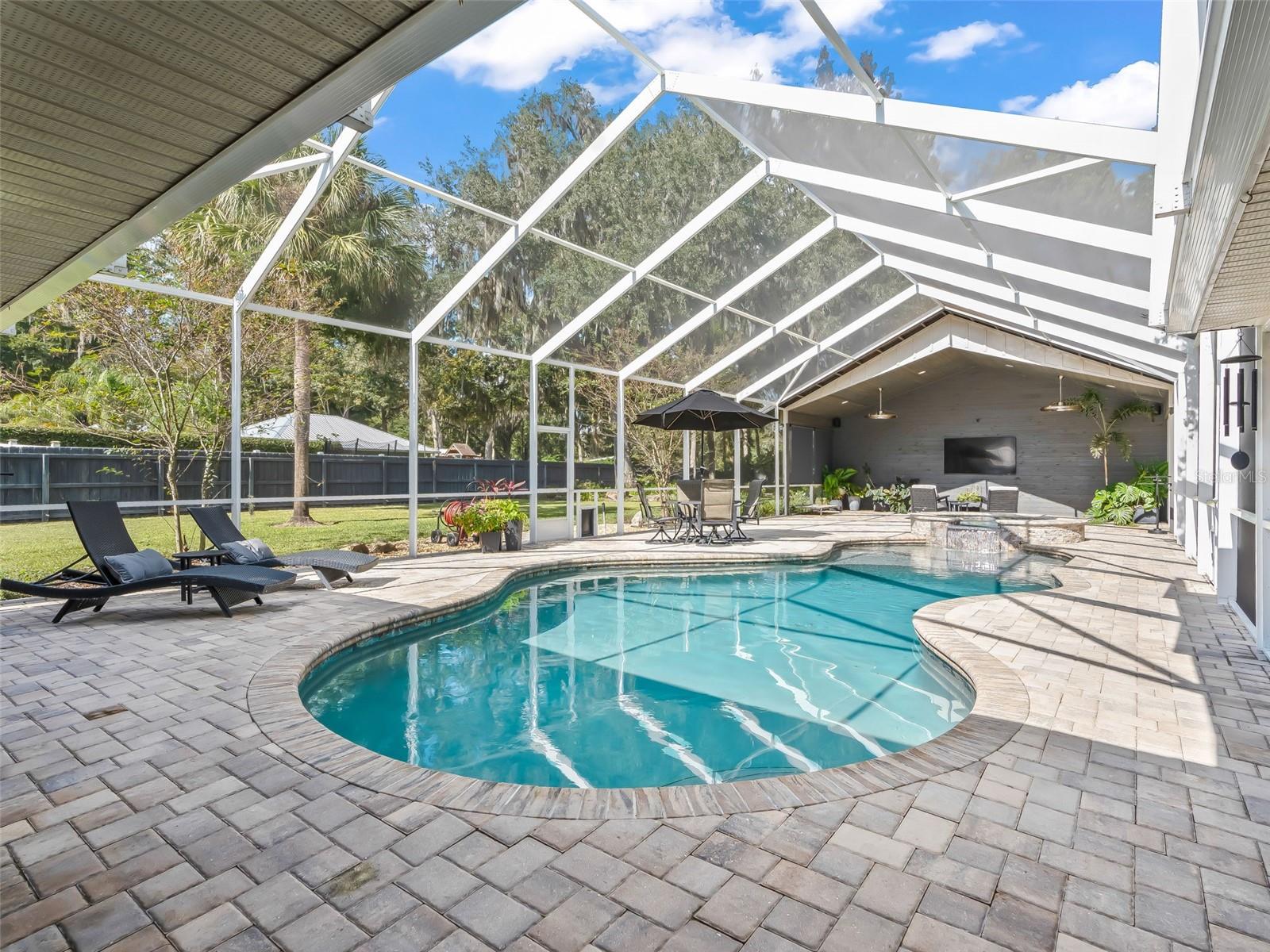 Image 19 of 31 For 601 36th Lane