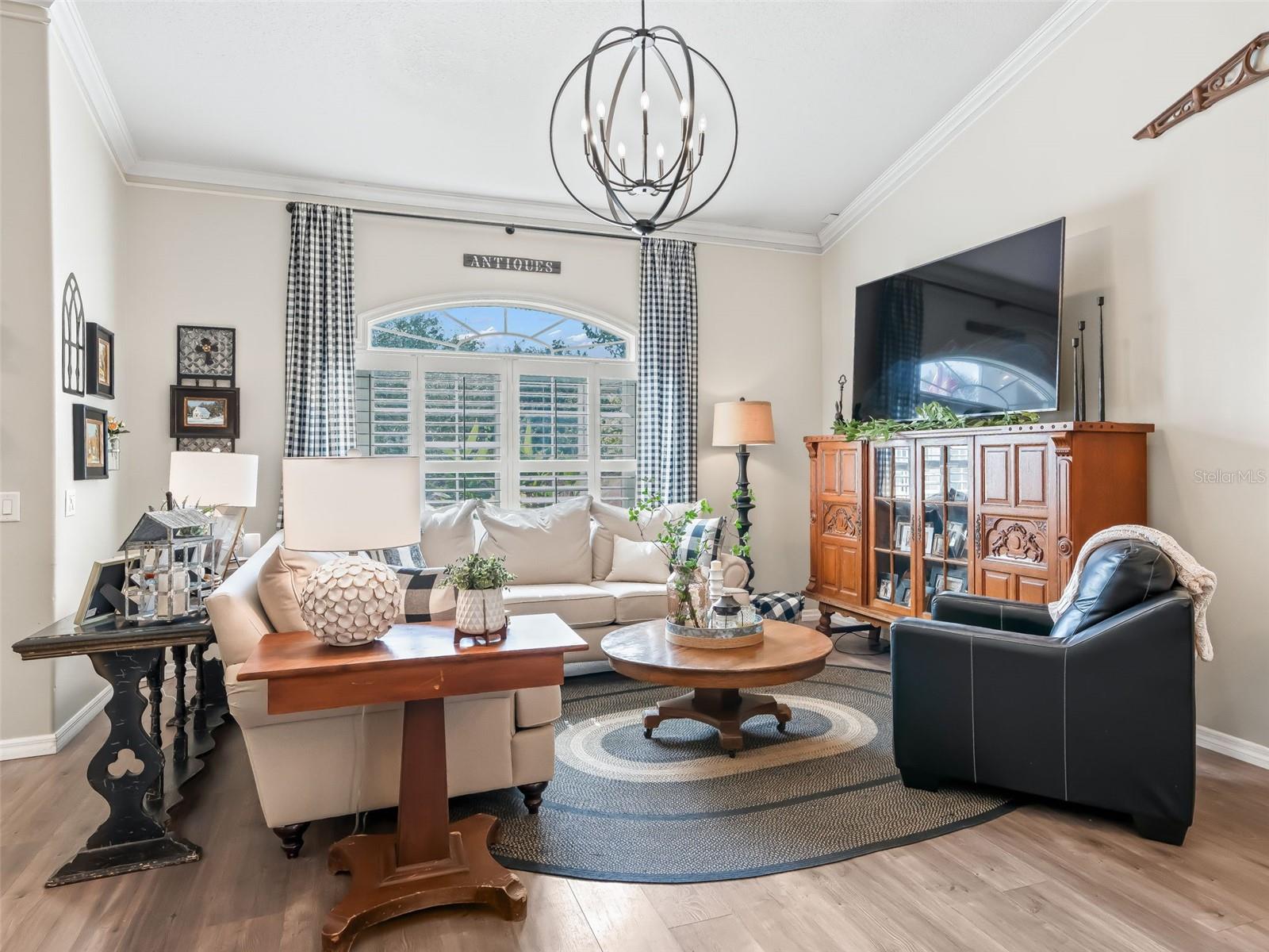 Image 6 of 31 For 601 36th Lane