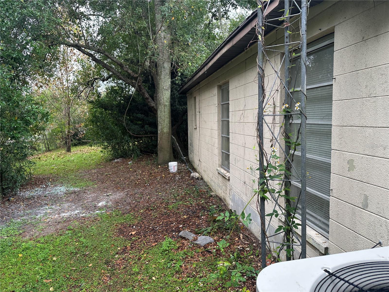 Image 3 of 6 For 2713 Adams Street W