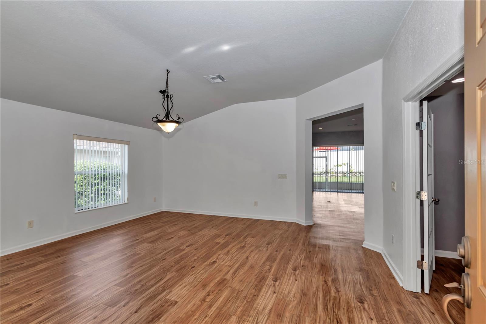 Image 5 of 40 For 5535 41st Street