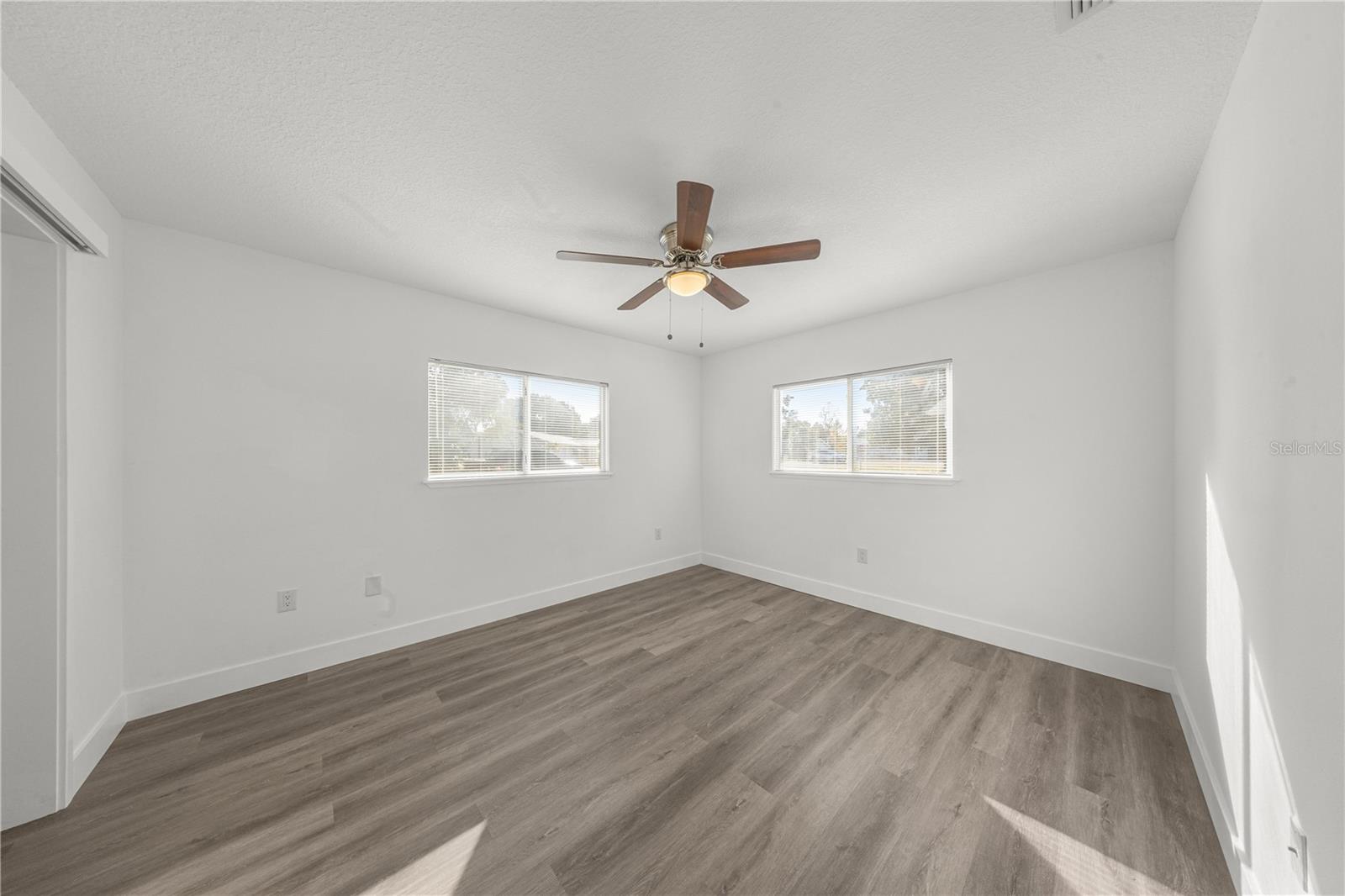 Image 17 of 28 For 11264 77th Court