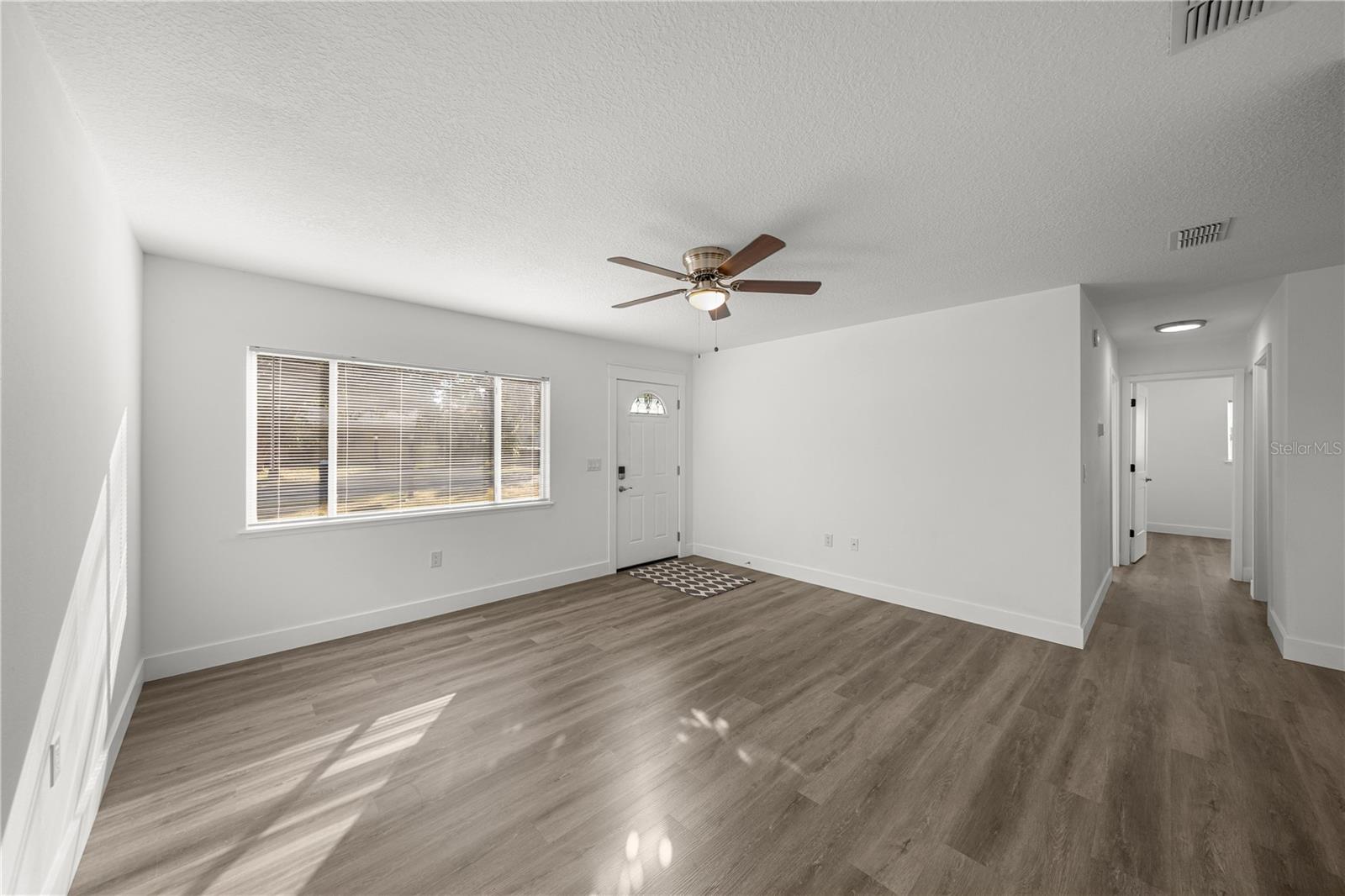 Image 5 of 28 For 11264 77th Court