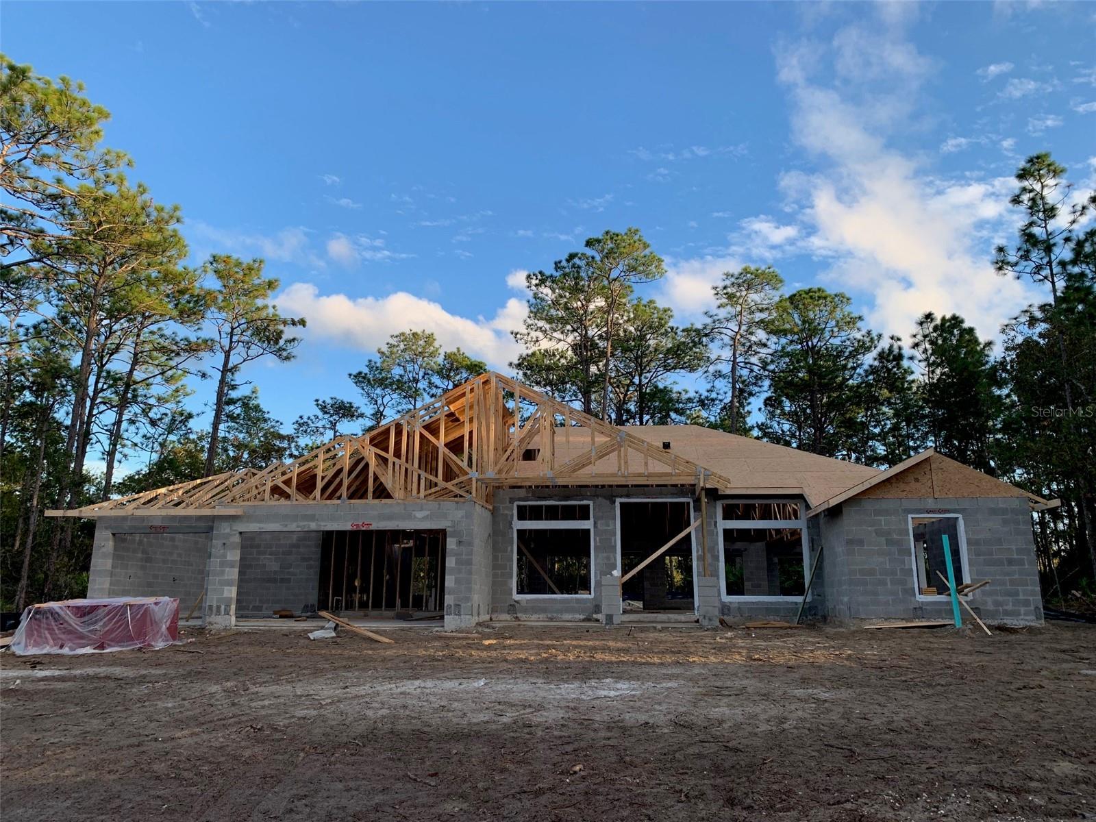 Listing photo id 1 for 5085 Princewood Drive