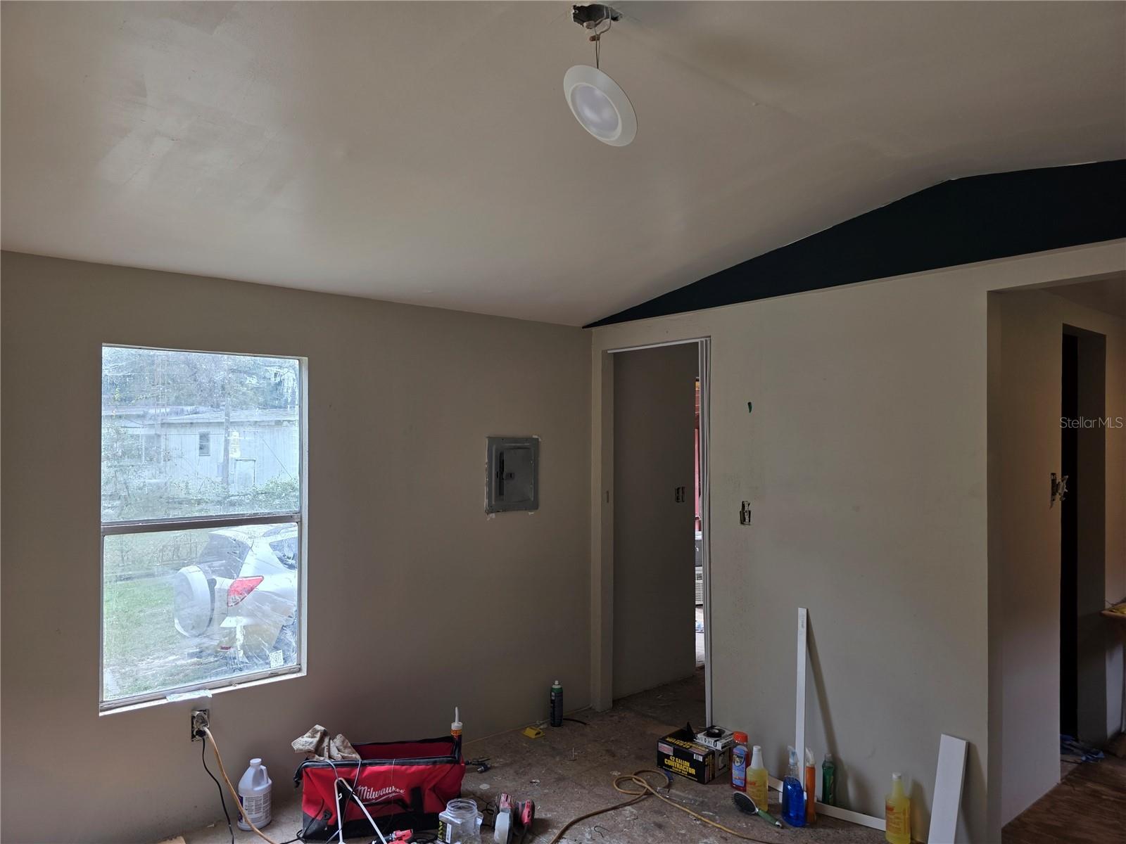 Image 11 of 46 For 17360 37th Lane