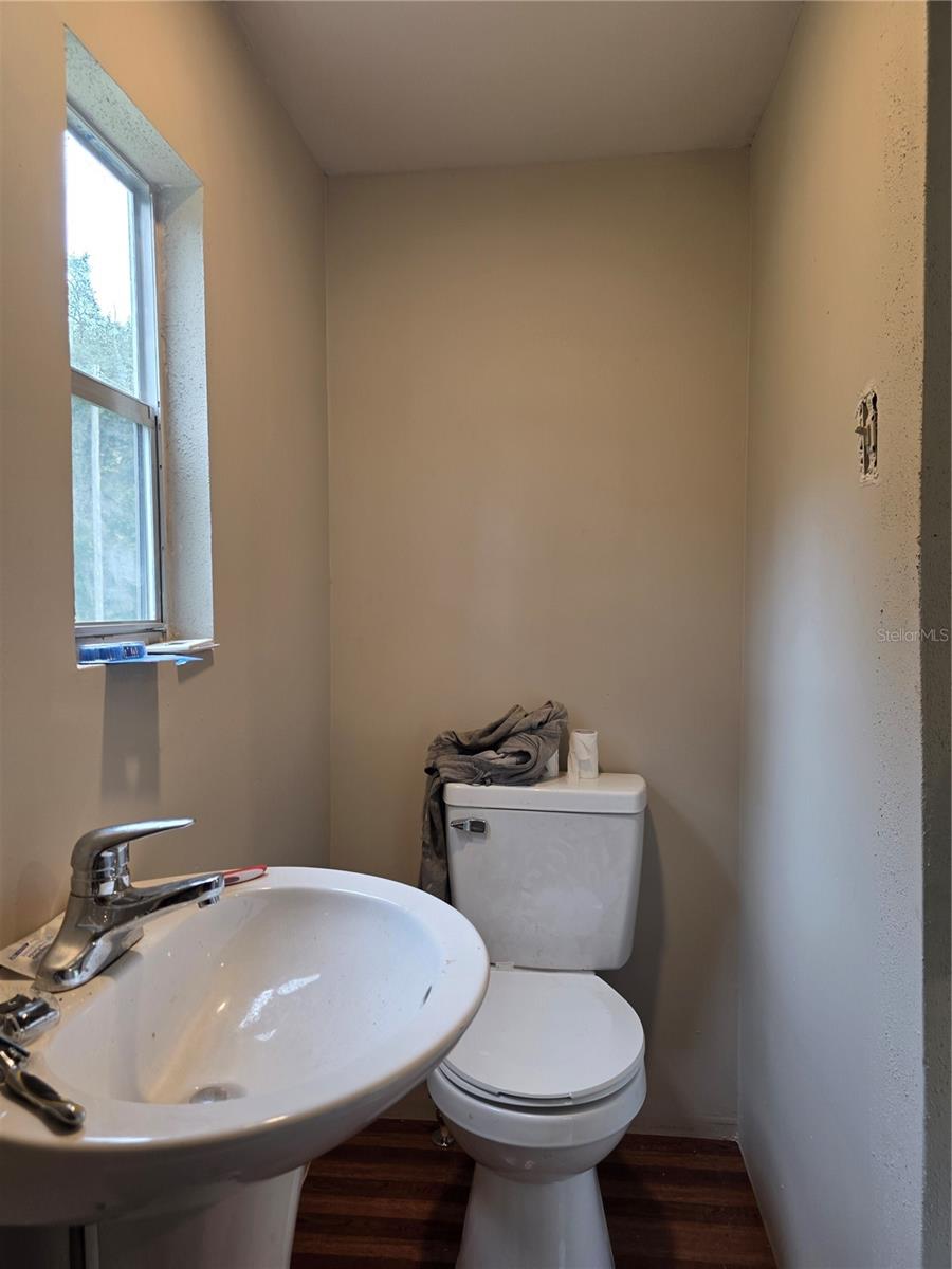 Image 18 of 46 For 17360 37th Lane