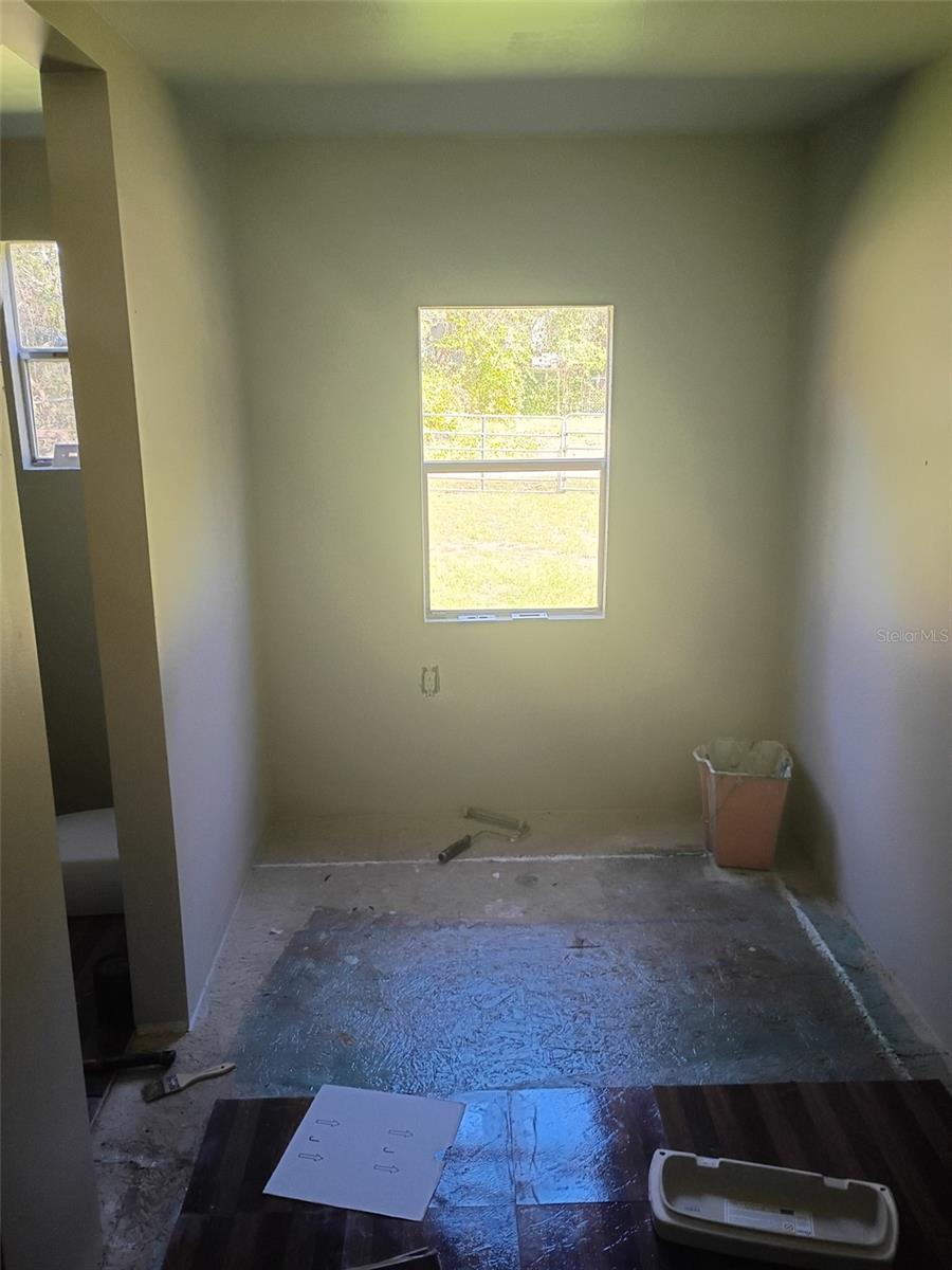 Image 28 of 46 For 17360 37th Lane