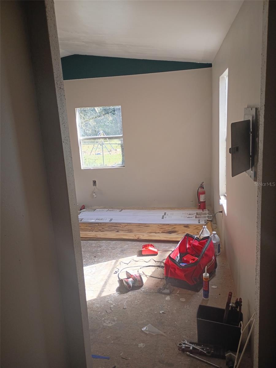 Image 29 of 46 For 17360 37th Lane