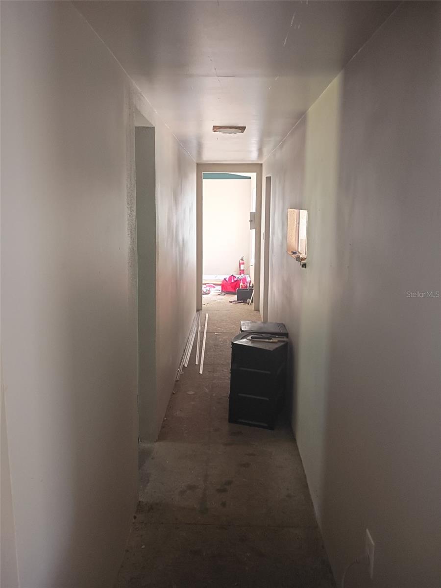 Image 33 of 46 For 17360 37th Lane