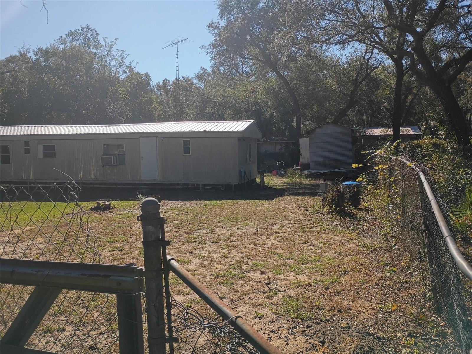 Image 38 of 46 For 17360 37th Lane