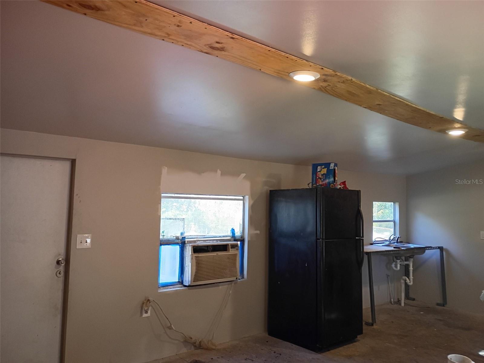 Image 4 of 46 For 17360 37th Lane