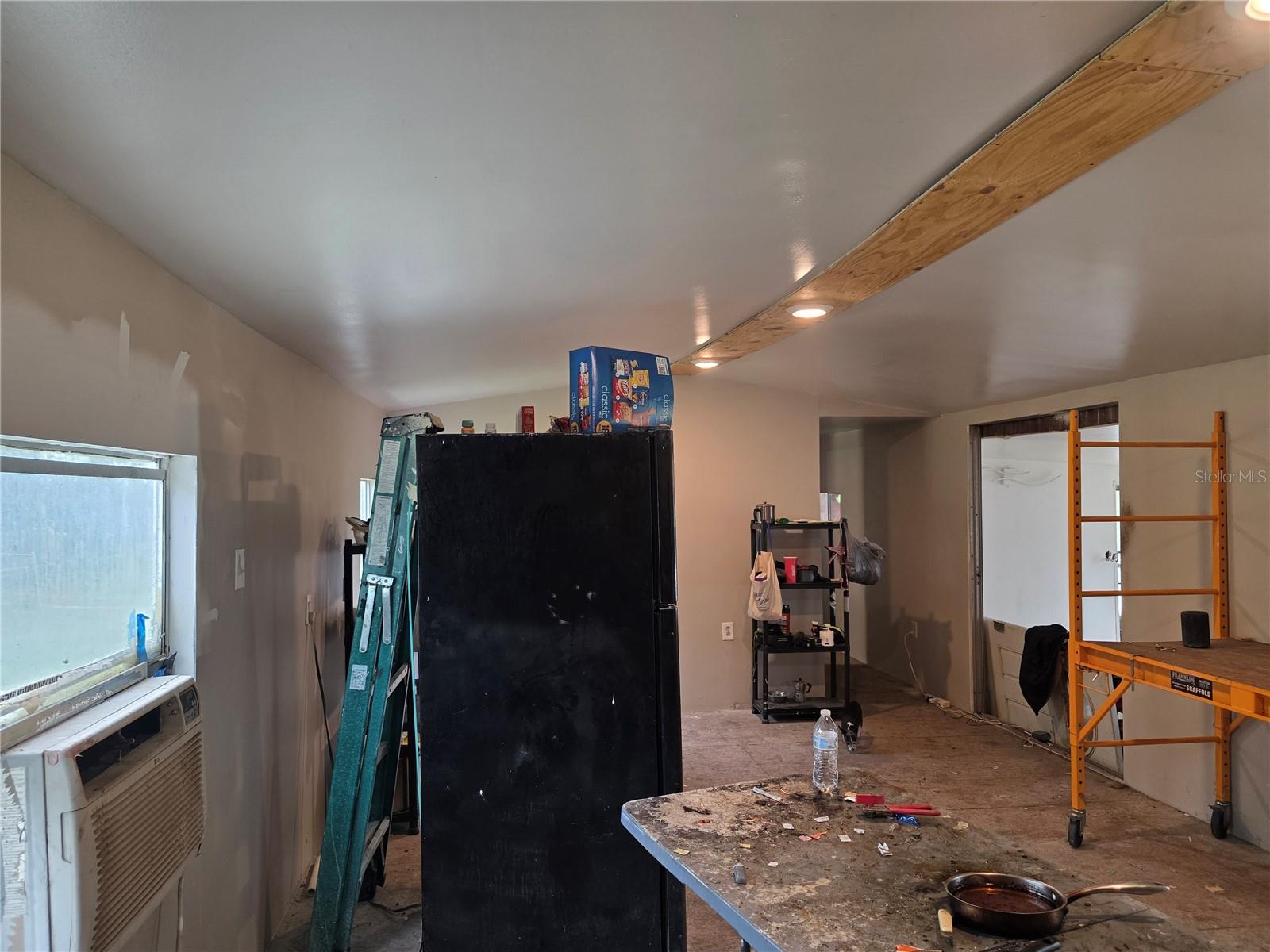 Image 5 of 46 For 17360 37th Lane