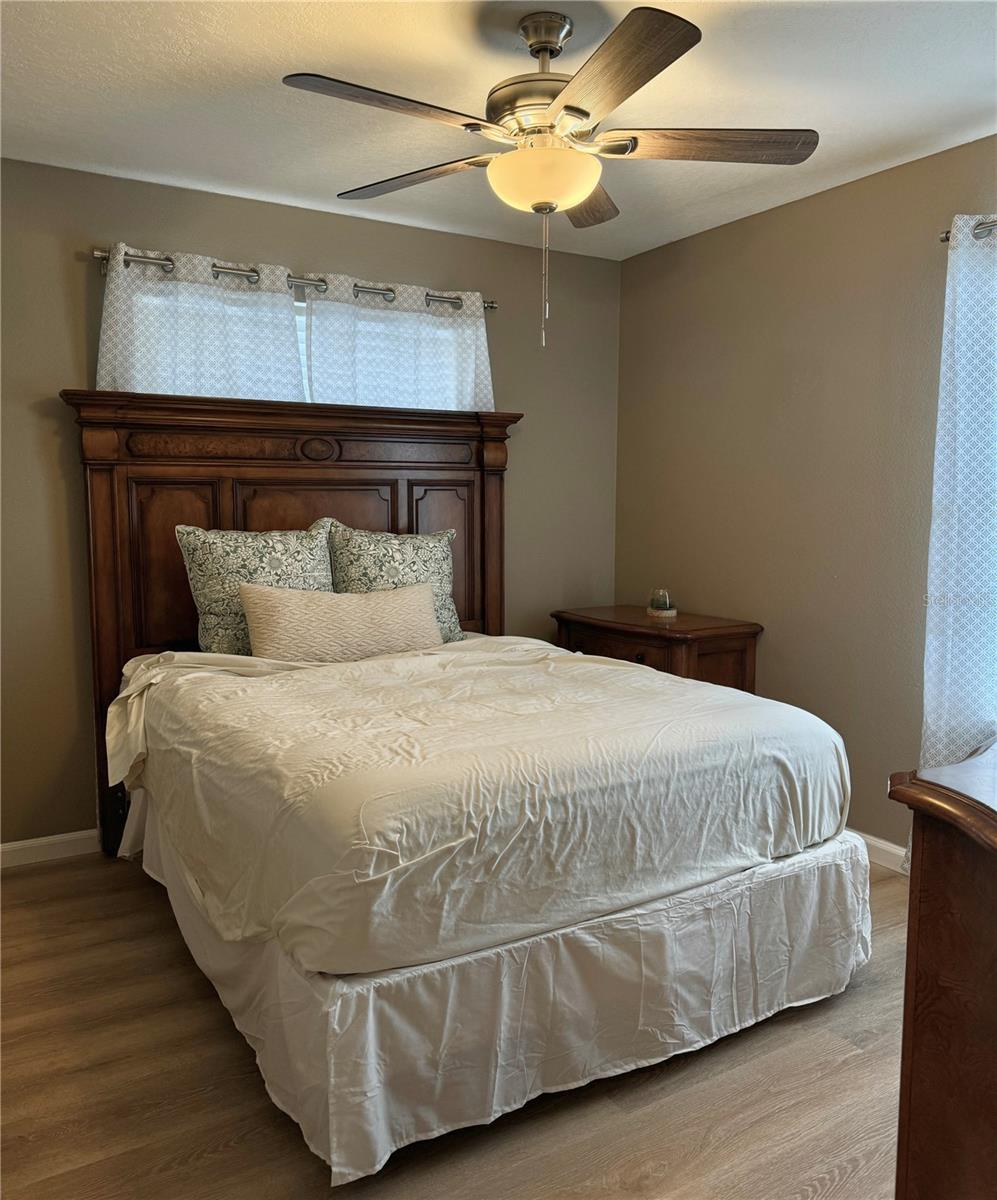 Image 28 of 38 For 4513 30th Place