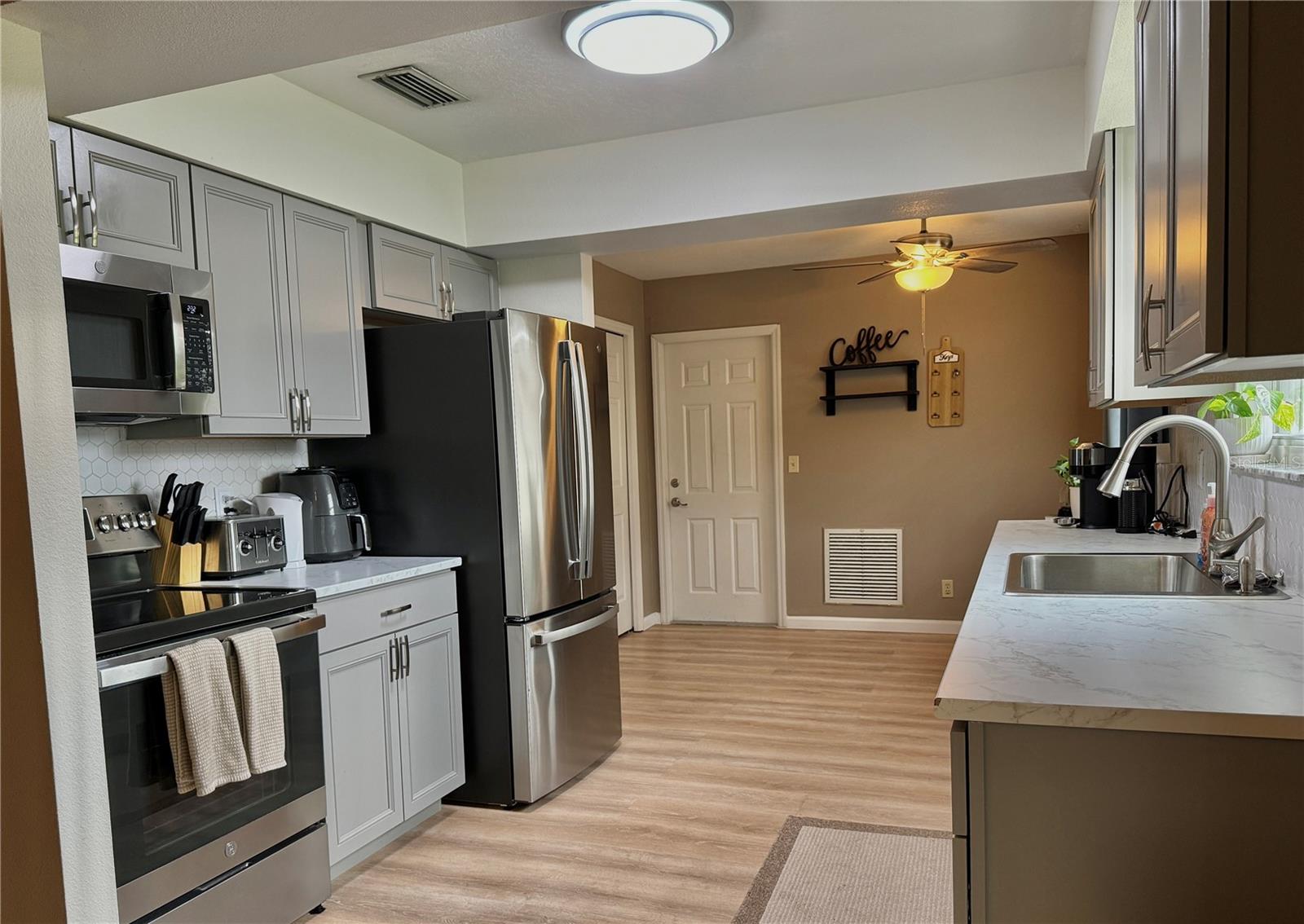 Image 8 of 38 For 4513 30th Place