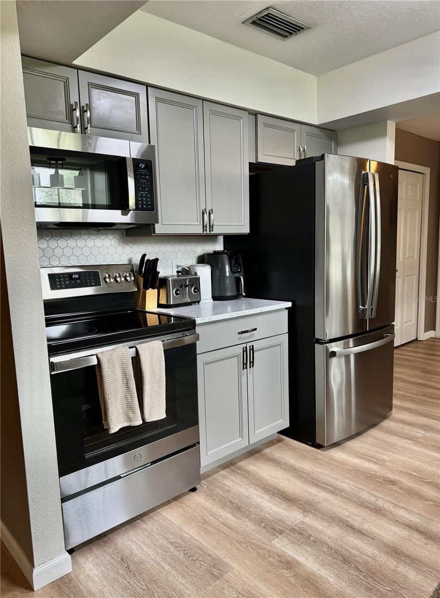 Image 9 of 38 For 4513 30th Place