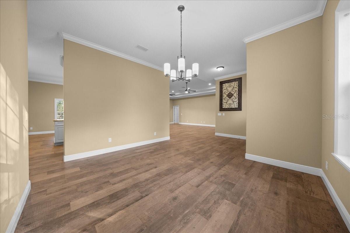 Image 16 of 64 For 2087 Annapolis Avenue