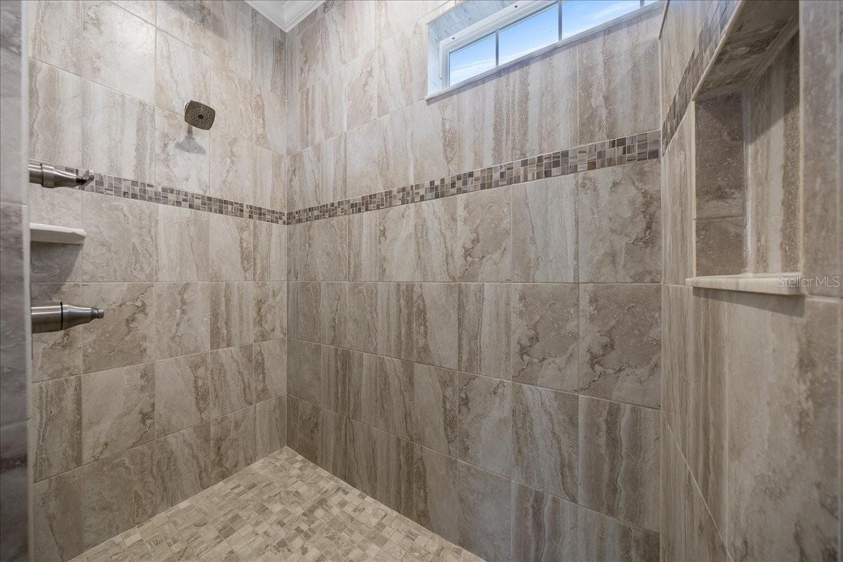 Image 28 of 64 For 2087 Annapolis Avenue