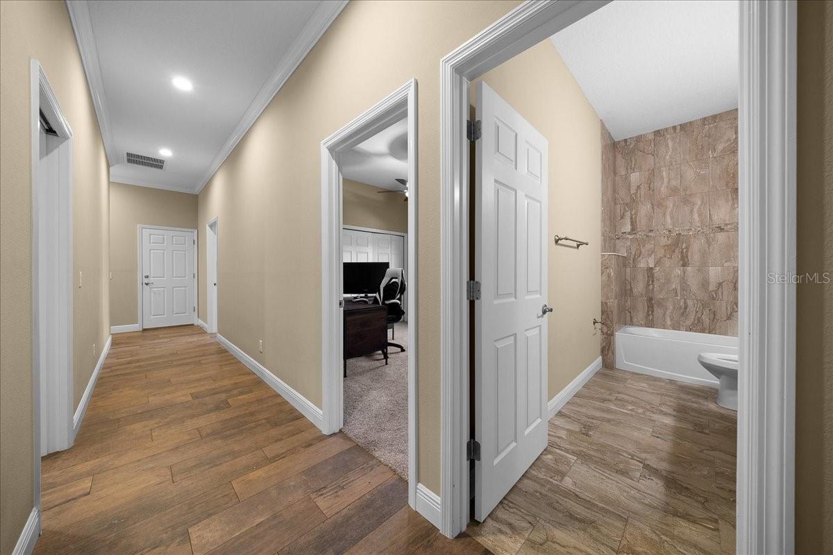 Image 36 of 64 For 2087 Annapolis Avenue